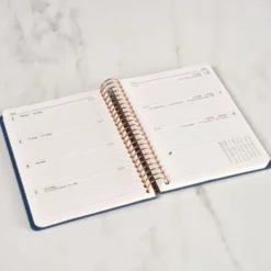 KOZO Kalender 2026 A5 Vecka per uppslag Sand